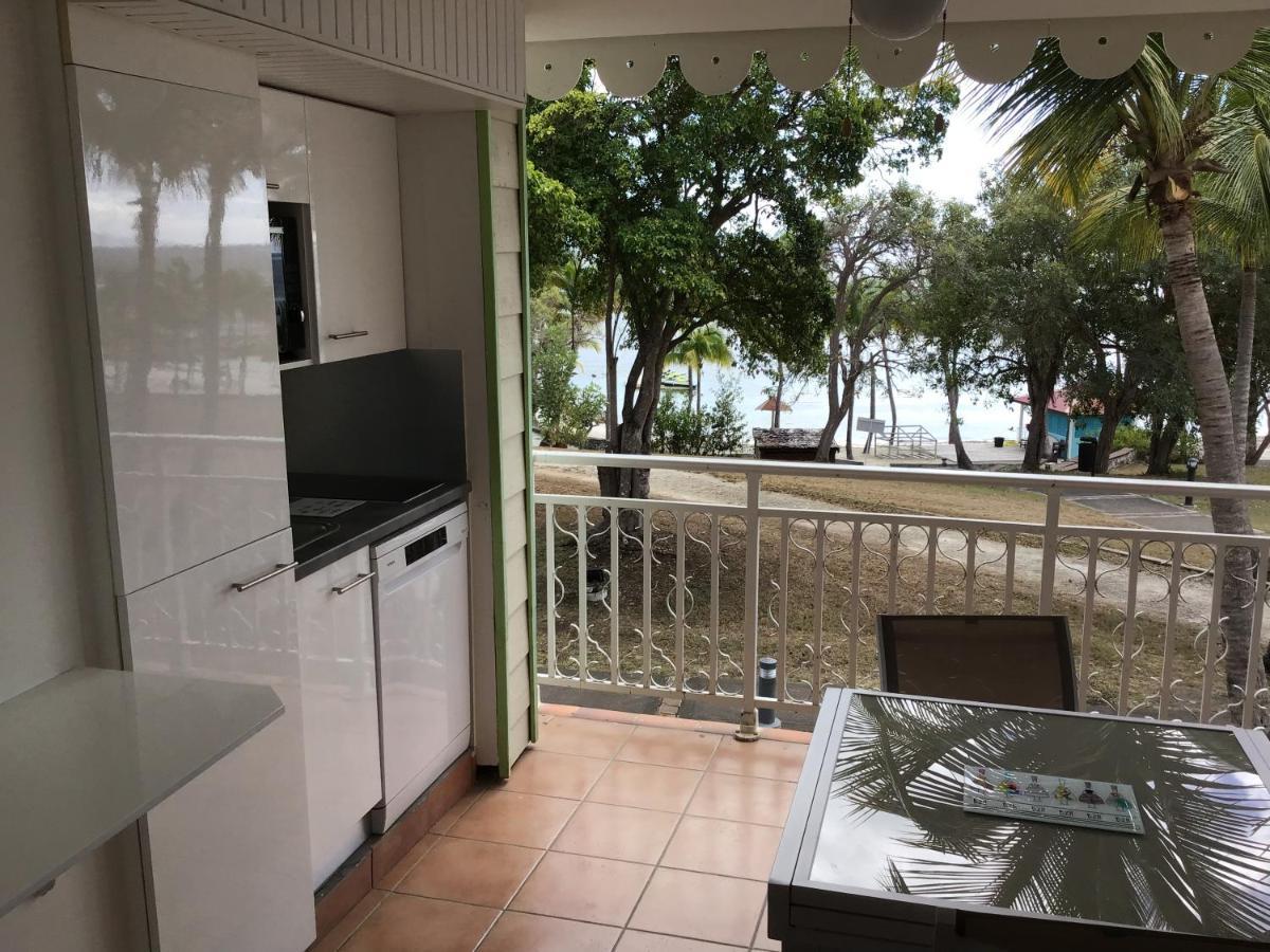 MARTIAL TROPIQUES Appartement refait à neuf vue mer Pierre&vacances Sainte-Anne  Extérieur photo