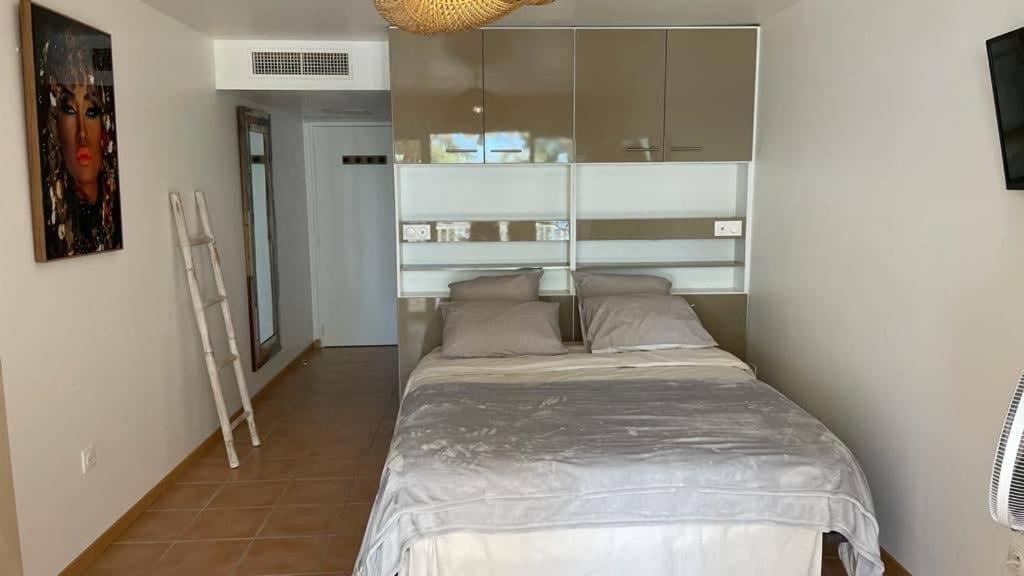 MARTIAL TROPIQUES Appartement refait à neuf vue mer Pierre&vacances Sainte-Anne  Extérieur photo