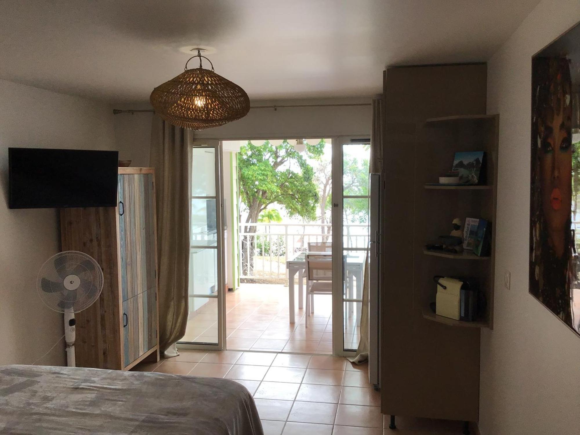 MARTIAL TROPIQUES Appartement refait à neuf vue mer Pierre&vacances Sainte-Anne  Extérieur photo