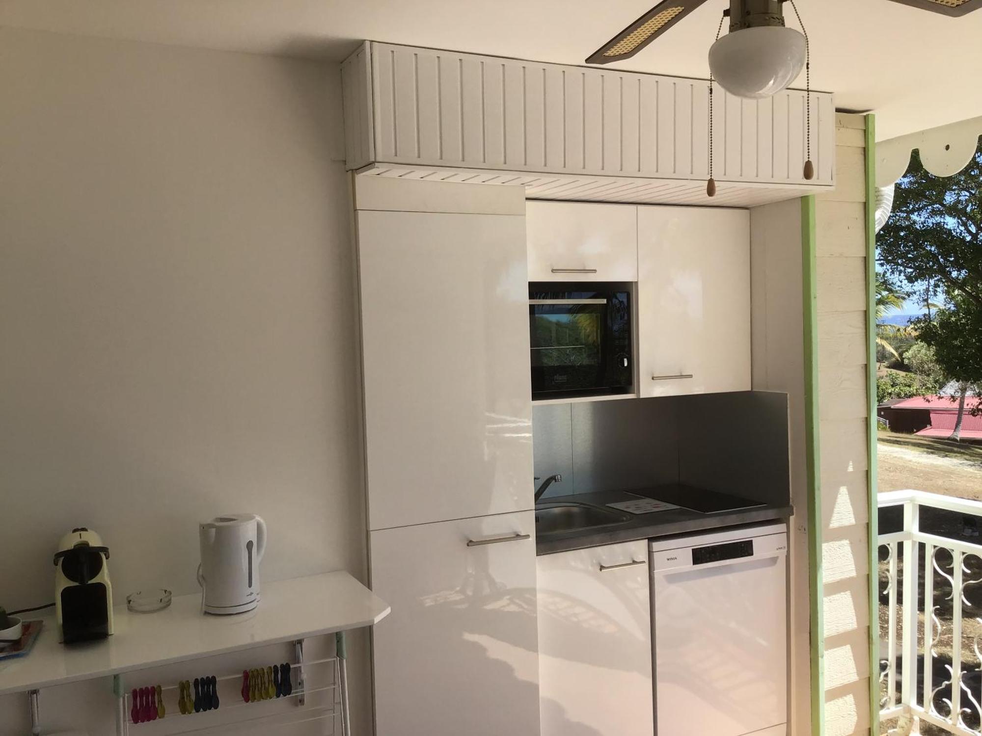 MARTIAL TROPIQUES Appartement refait à neuf vue mer Pierre&vacances Sainte-Anne  Extérieur photo